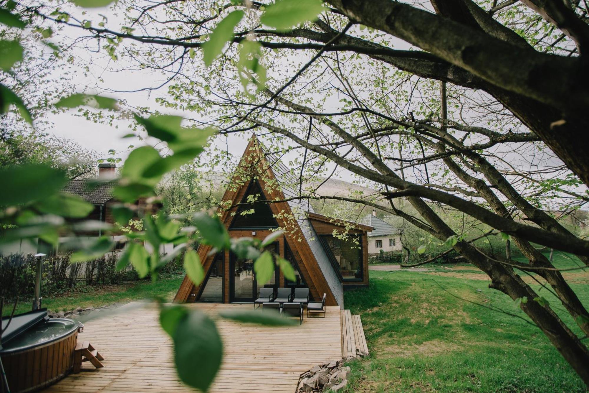 Matratea Elvonulohaz Villa Parád Exteriör bild